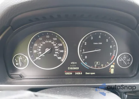 2014 BMW X5 xDrive50I z USA, uszkodzony, nr VIN 5UXKR6C57E0J73514